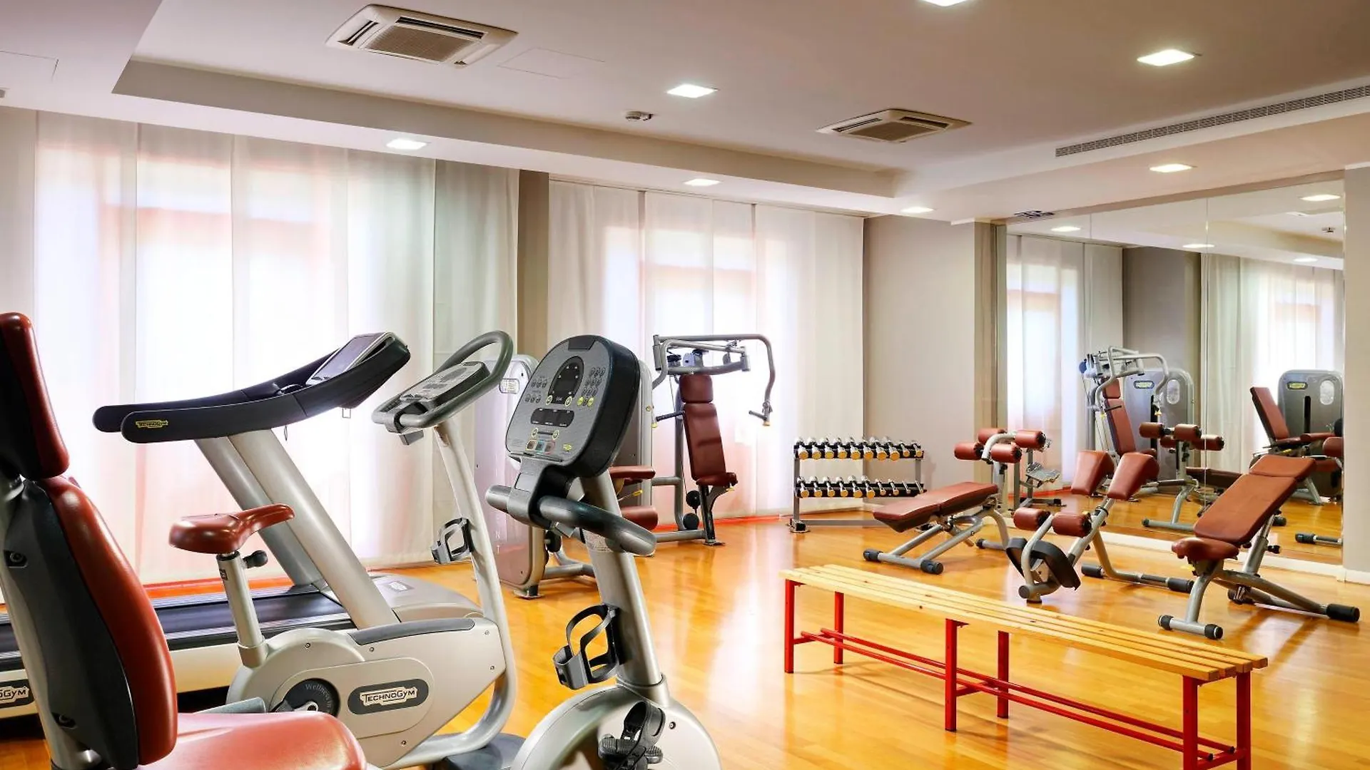 **** Hotel Four Points By Sheraton Siena Italy