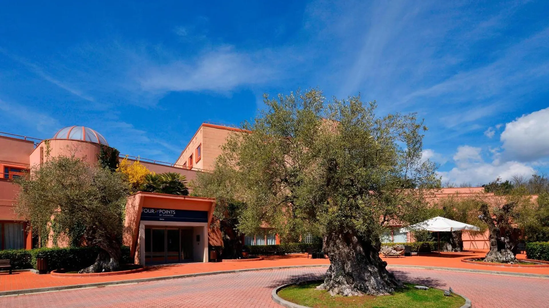 Four Points By Sheraton Siena 4*,