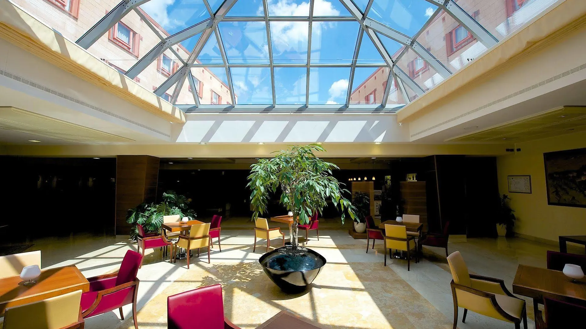 Four Points By Sheraton Siena 4*,