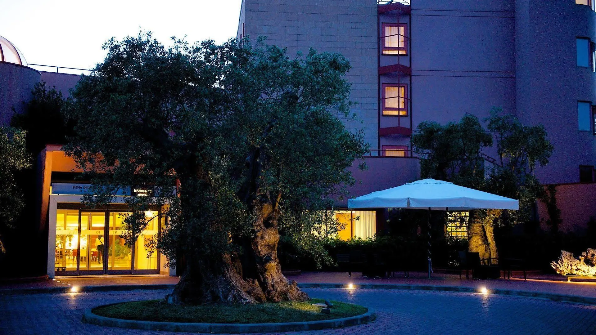 Hotel Four Points By Sheraton Siena